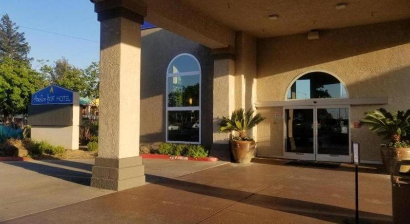 Arden Star Hotel 2*