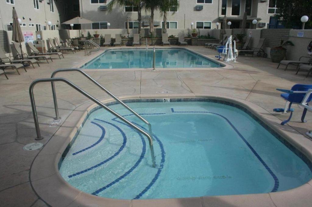 Arden Star 2* Sacramento