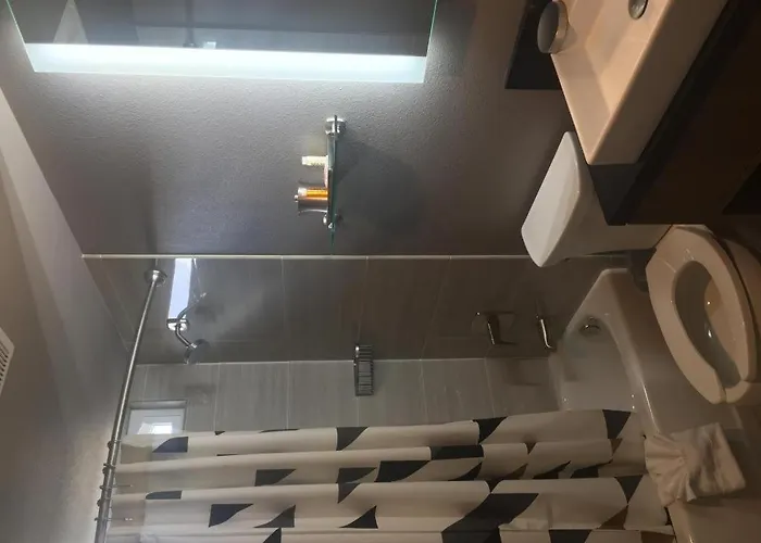 Arden Star Hotel