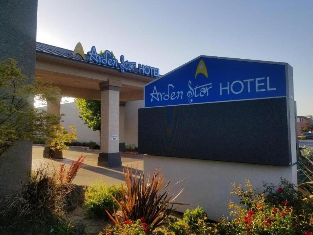 Arden Star Hotel 2*