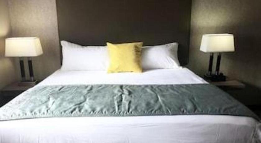 Arden Star Hotel
